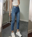 Gina Mom Jeans (Backorder)